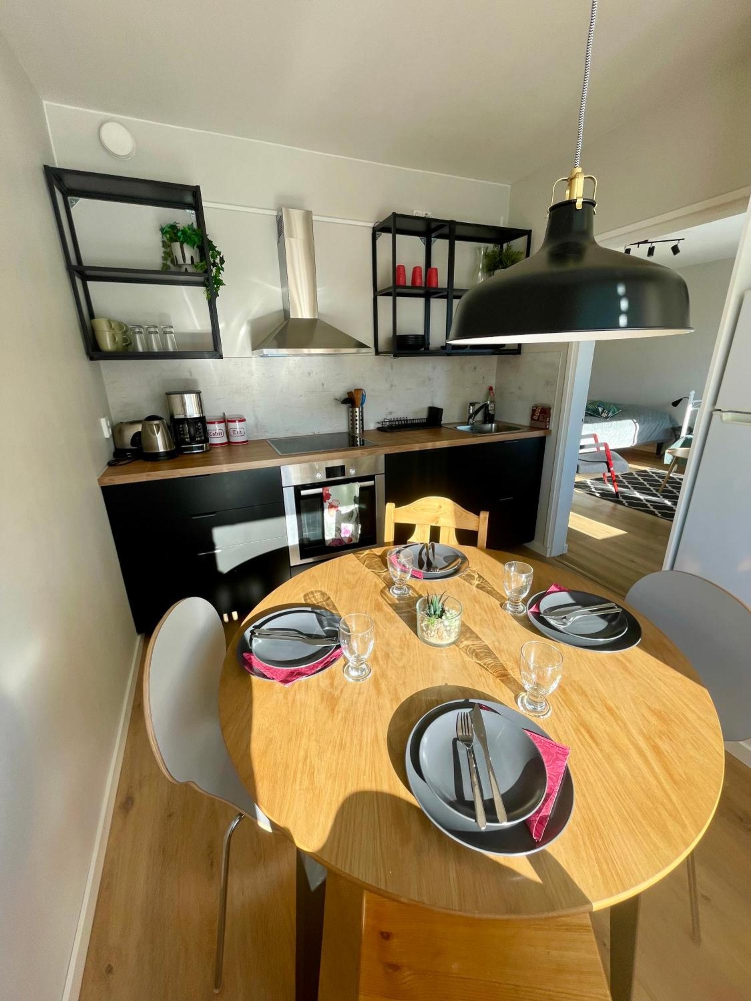 Ferienwohnung Kiva Majoitus 1-4Hloe, 500M Keskustaan, Parkkipaikka Oulu Exterior foto