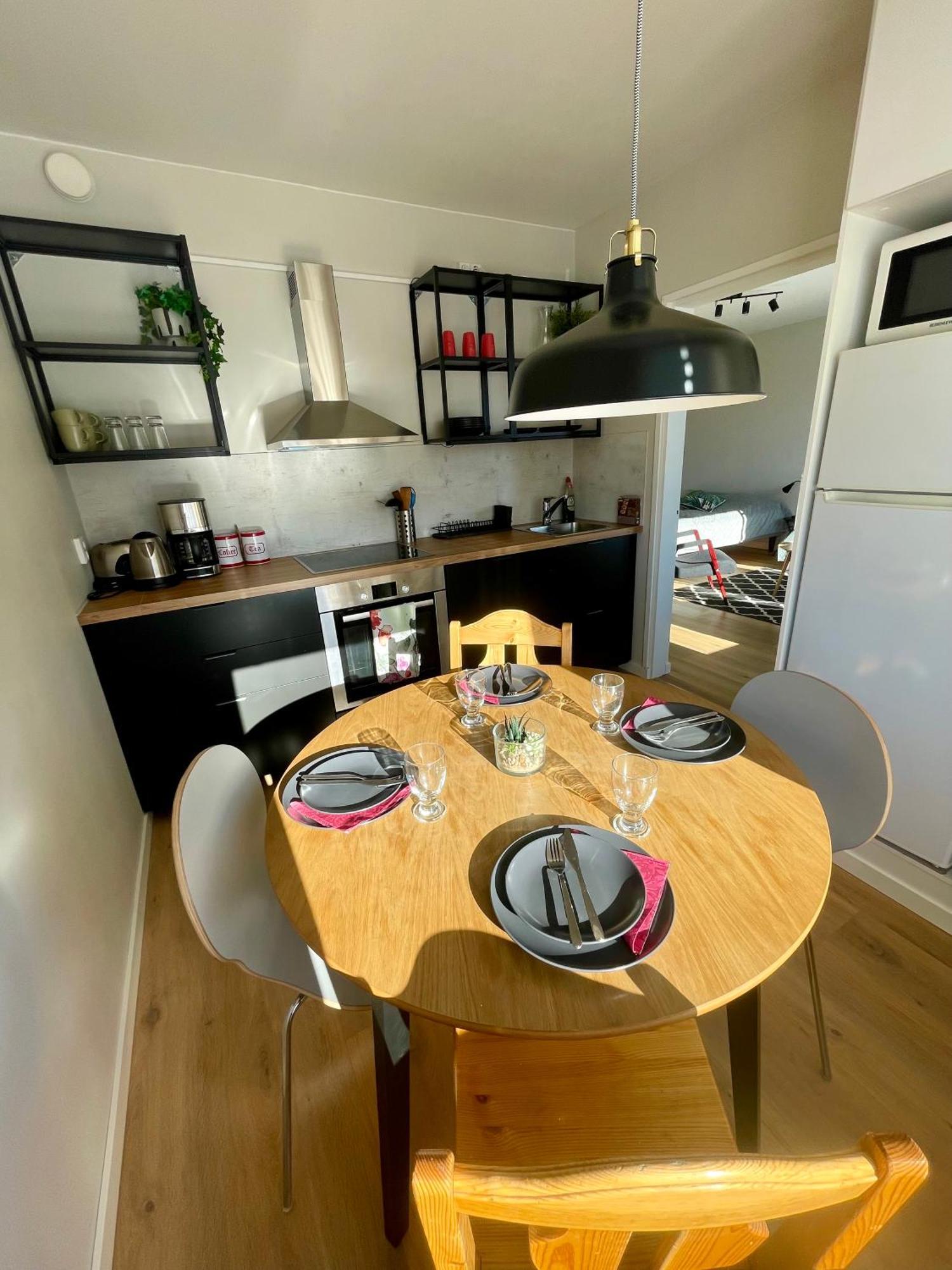 Ferienwohnung Kiva Majoitus 1-4Hloe, 500M Keskustaan, Parkkipaikka Oulu Exterior foto